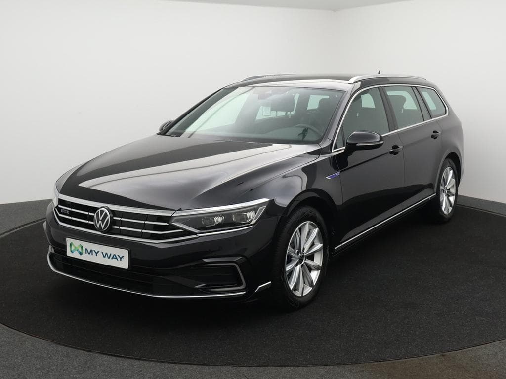VOLKSWAGEN Passat Variant GTE