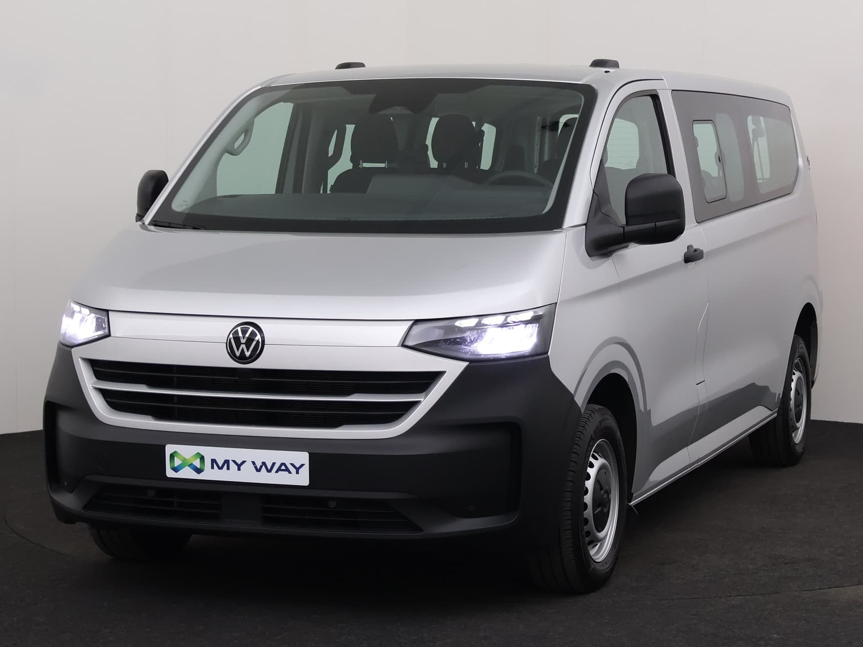 VOLKSWAGEN Transporter T7 32 Combi Lwb