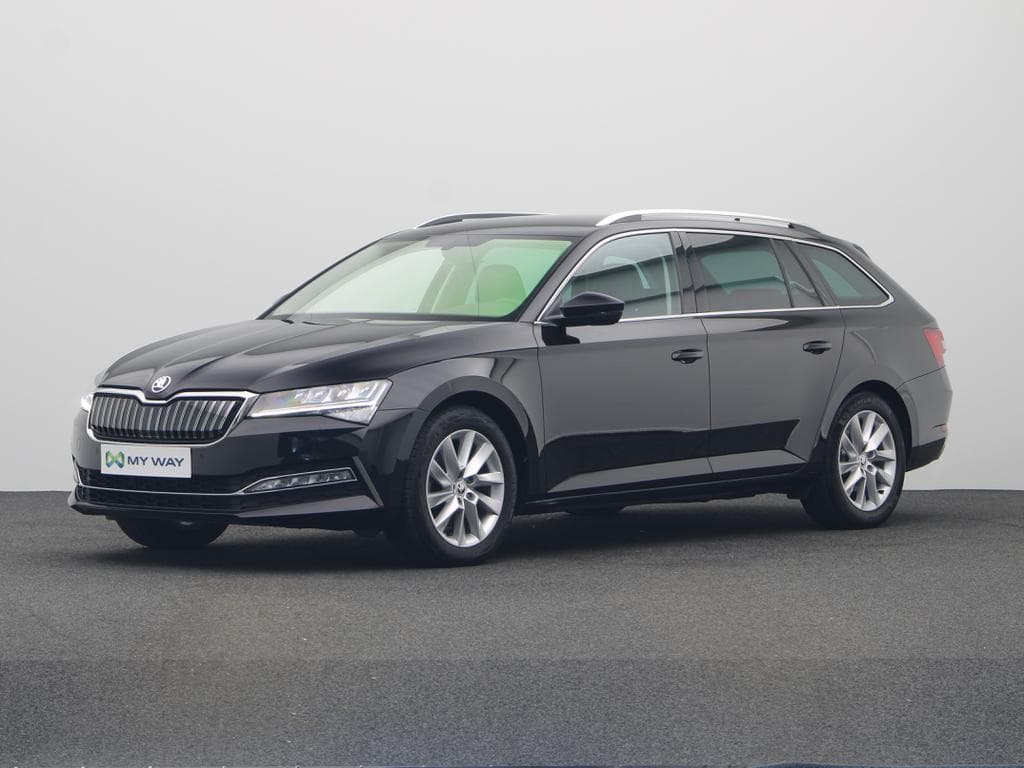 SKODA Superb Combi PHEV