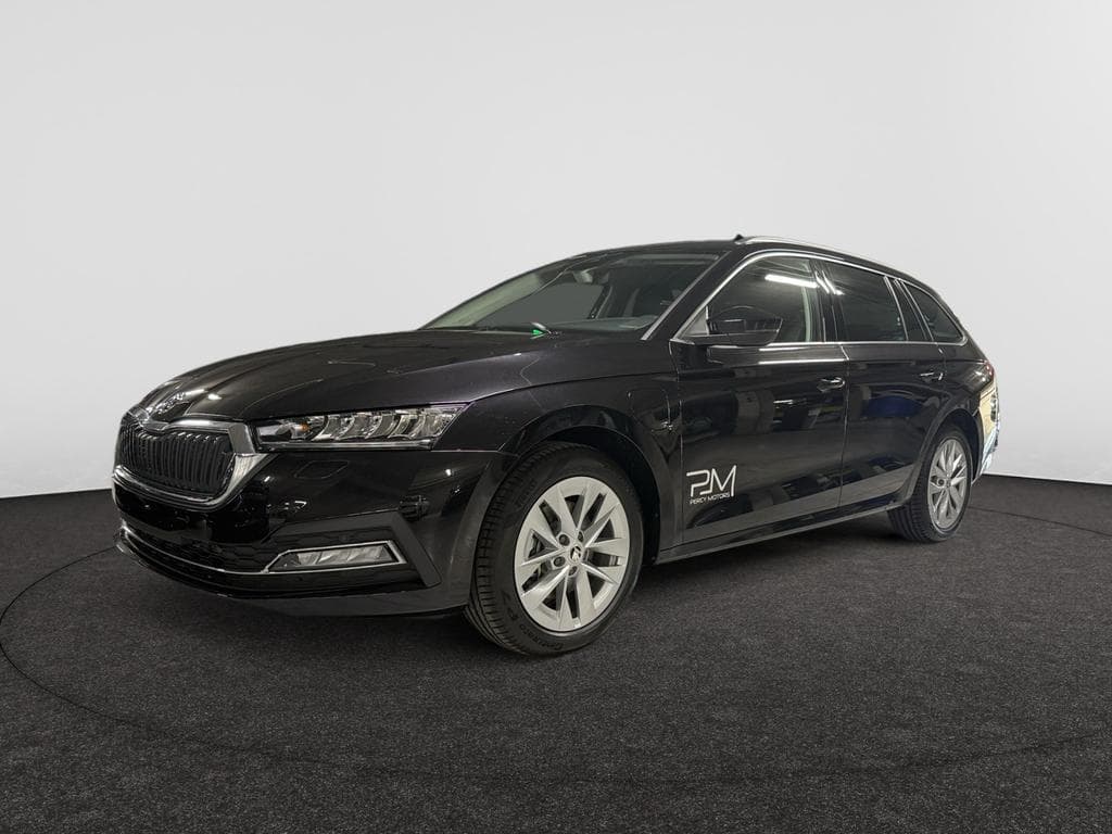SKODA Octavia Combi PHEV