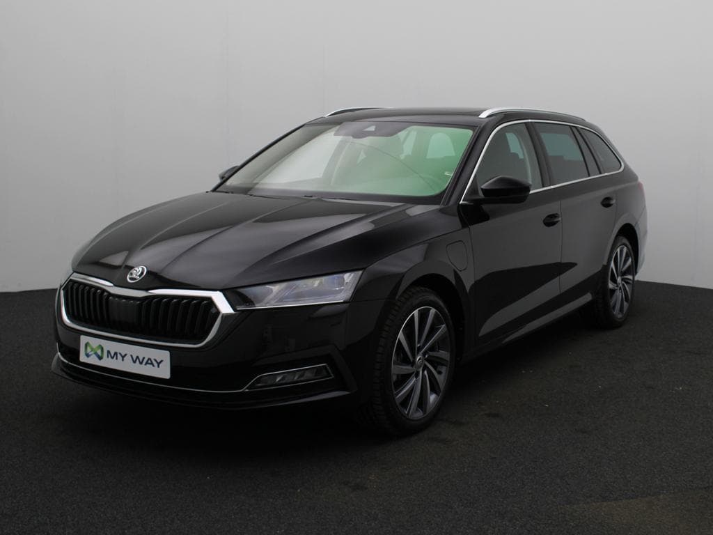 SKODA Octavia Combi PHEV