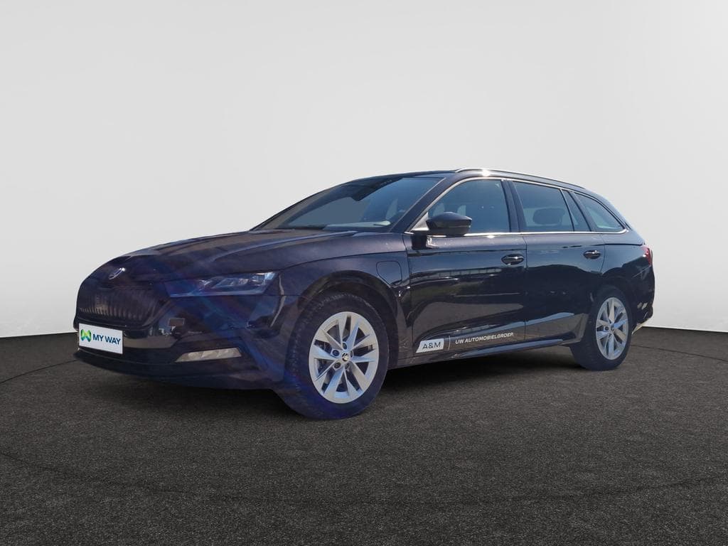 SKODA Octavia Combi PHEV