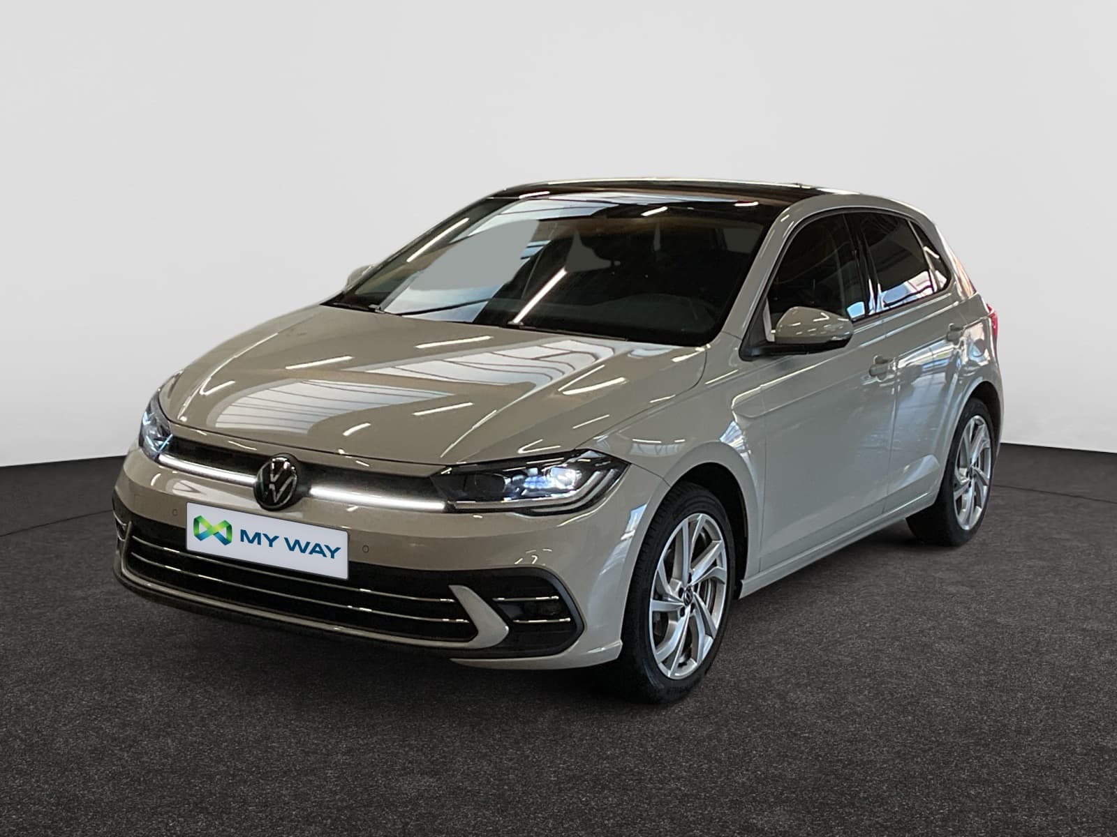 VOLKSWAGEN Polo