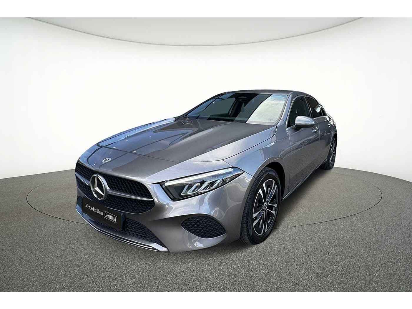 Mercedes A 250 e Berline Business Line