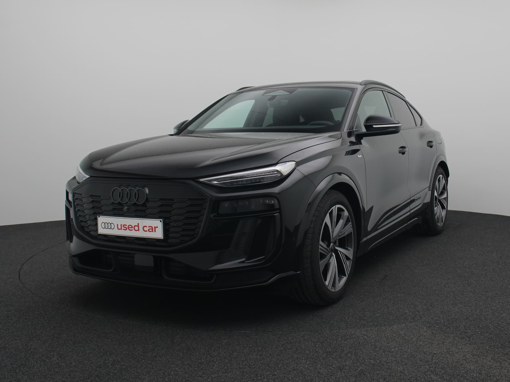 AUDI Q6 Sportback e-tron