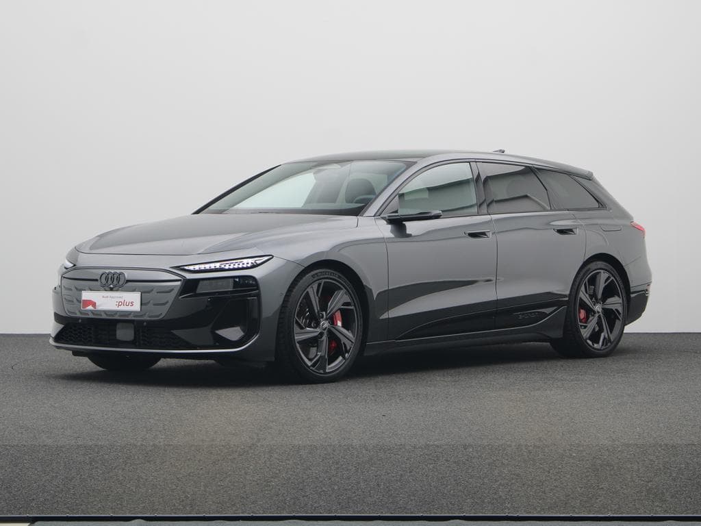 AUDI S6 Avant e-tron