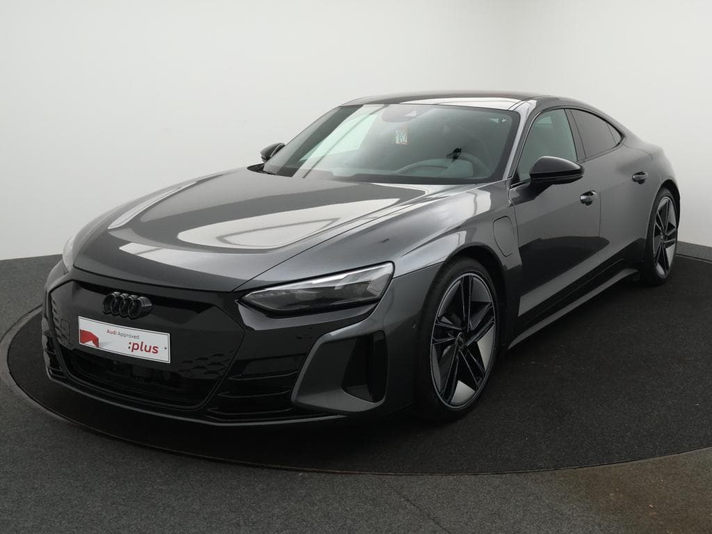 AUDI E-tron GT