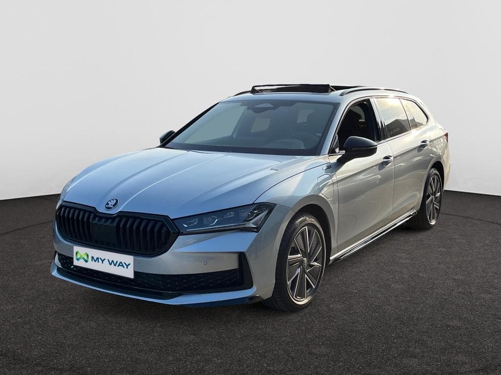 SKODA Superb Combi PHEV