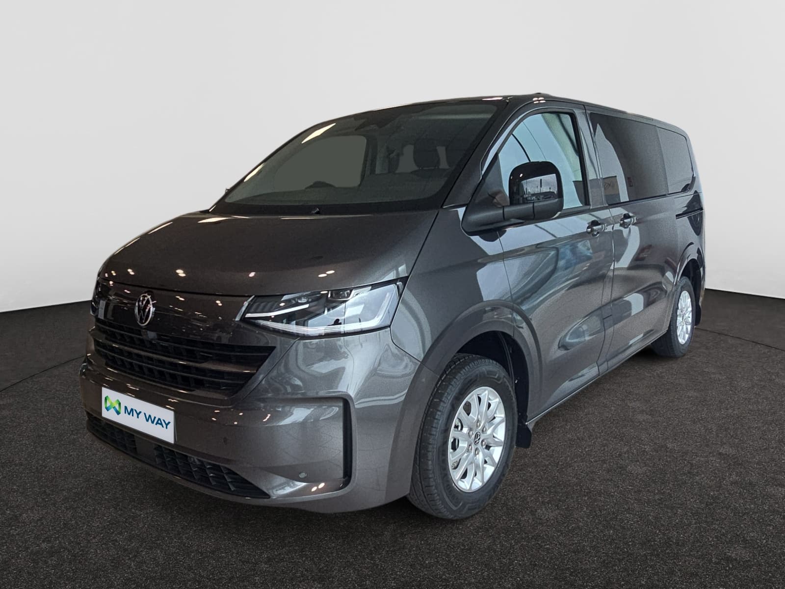 VOLKSWAGEN E-Transporter T7 32 Caravelle Swb