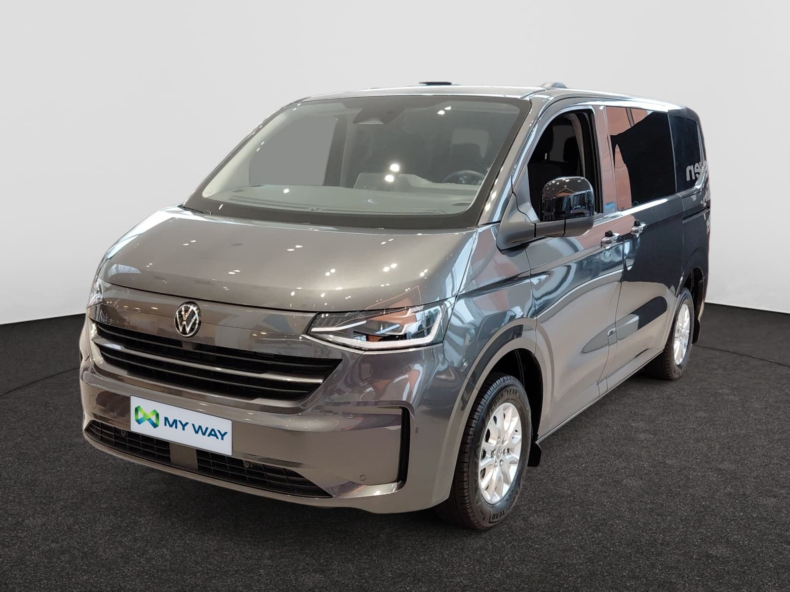 VOLKSWAGEN E-Transporter T7 32 Caravelle Swb