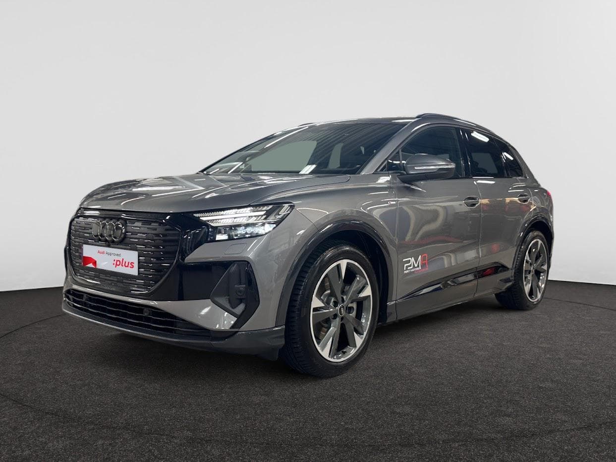AUDI Q4 e-tron