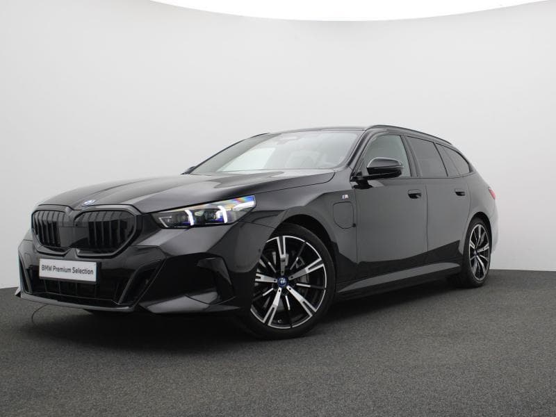 BMW 550e xDrive Touring