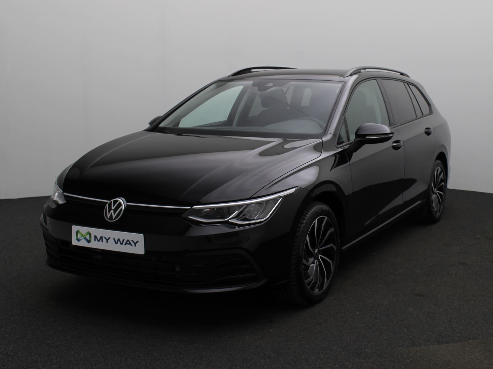 VOLKSWAGEN Golf VIII SW