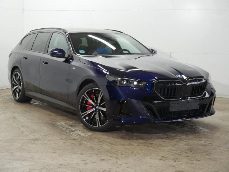 BMW 550e xDrive Touring
