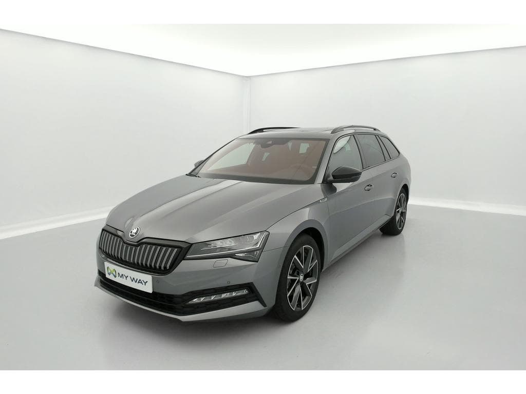 SKODA Superb Combi PHEV