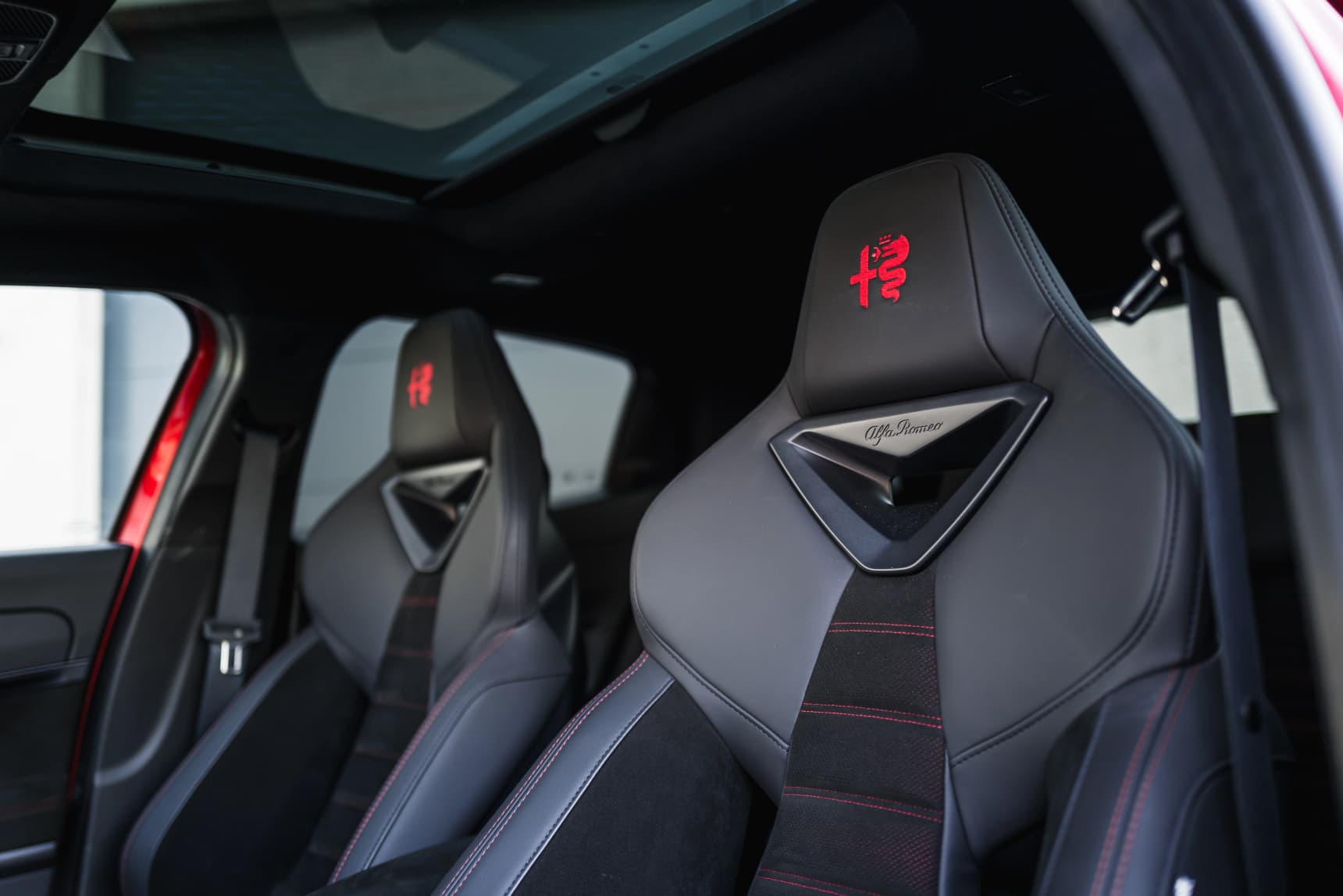 2026_Alfa_Romeo_Junior_Veloce_Rosso_Brera_Interior_Wallpaper_HD