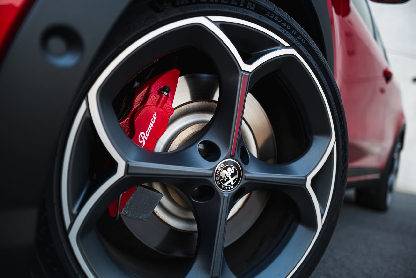 2026_Alfa_Romeo_Junior_Veloce_Rosso_Brera_Exterior_Wallpaper_HD