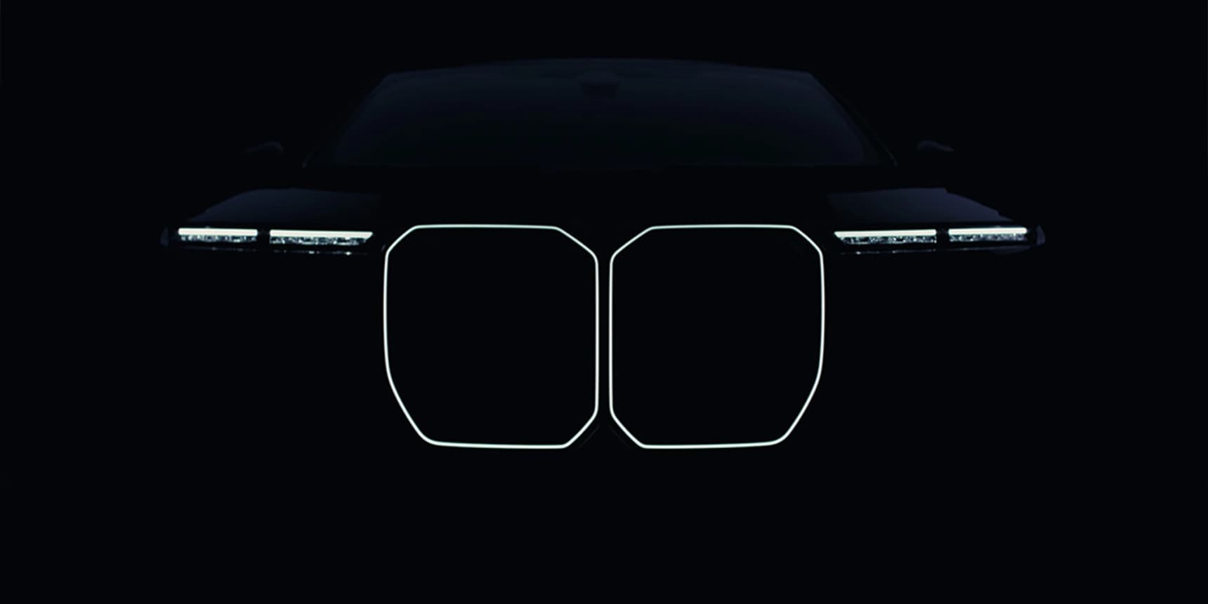 BMW 7 Series (G70) facelift teased ahead of April debut