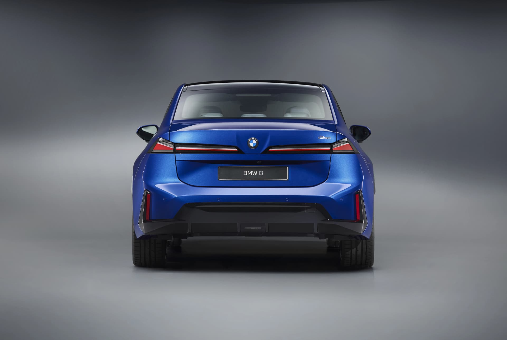 2026_BMW_i3_Exterior_M_Le_Castellet_Blue_HD_Wallpaper