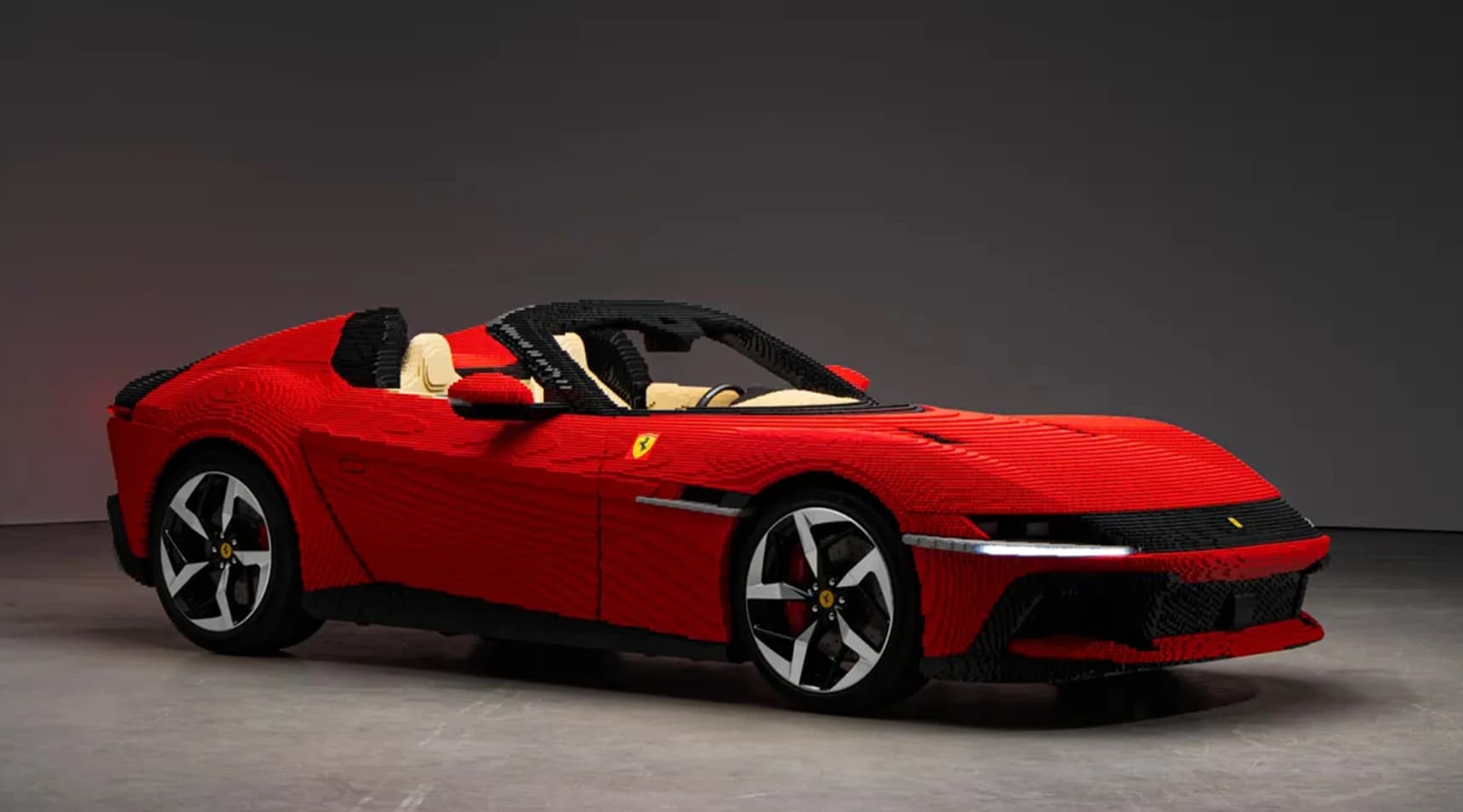 A Ferrari 12Cilindri Spider made of 554,767 LEGO bricks just appeared