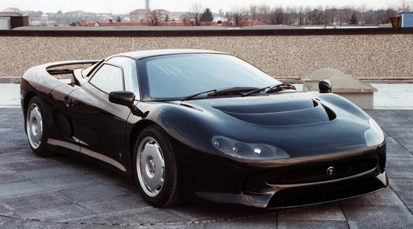 The Sultan of Brunei once commissioned a one-off Jaguar XJ220 redesigned by Pininfarina