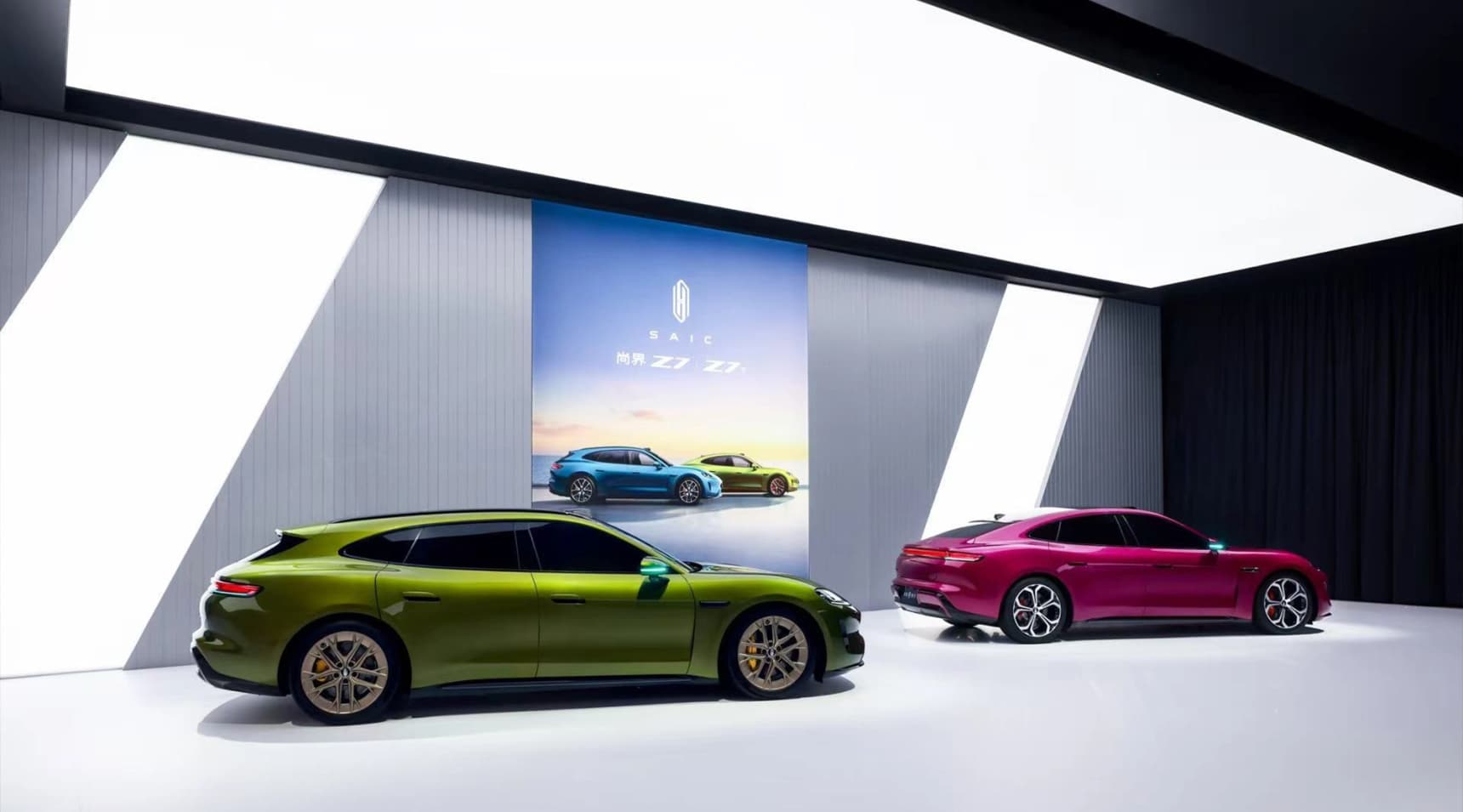 Porsche Taycan déjà vu? SAIC unveils the Z7 and the resemblance is impossible to ignore