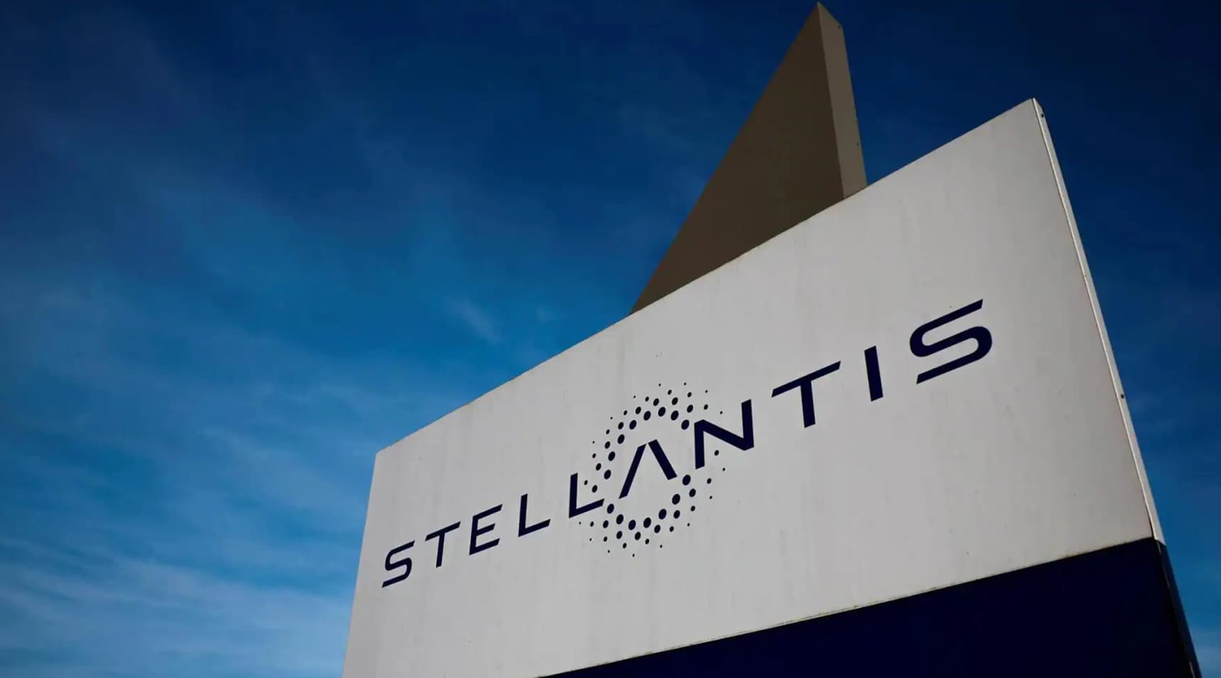 Stellantis Recalls 700,000 Vehicles Worldwide Over Fire Risk