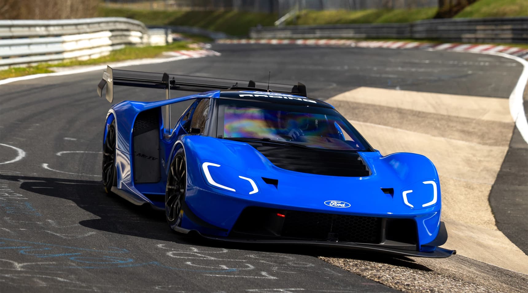 Ford GT Mk IV Conquers the Nürburgring With a Blistering 6:15.977 Lap