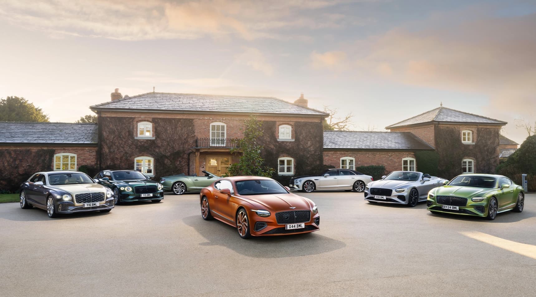 Bentley Kyiv among the world’s best dealerships, despite the war