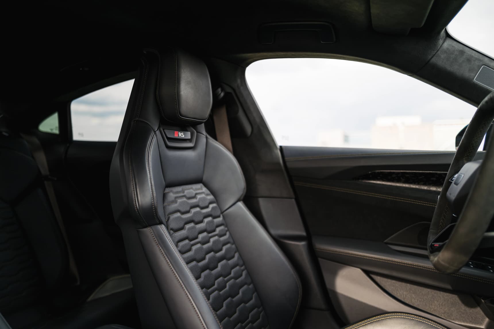 Audi_RS_e-tron_GT_Performance_DaytonaGrey_AutoNext_Review