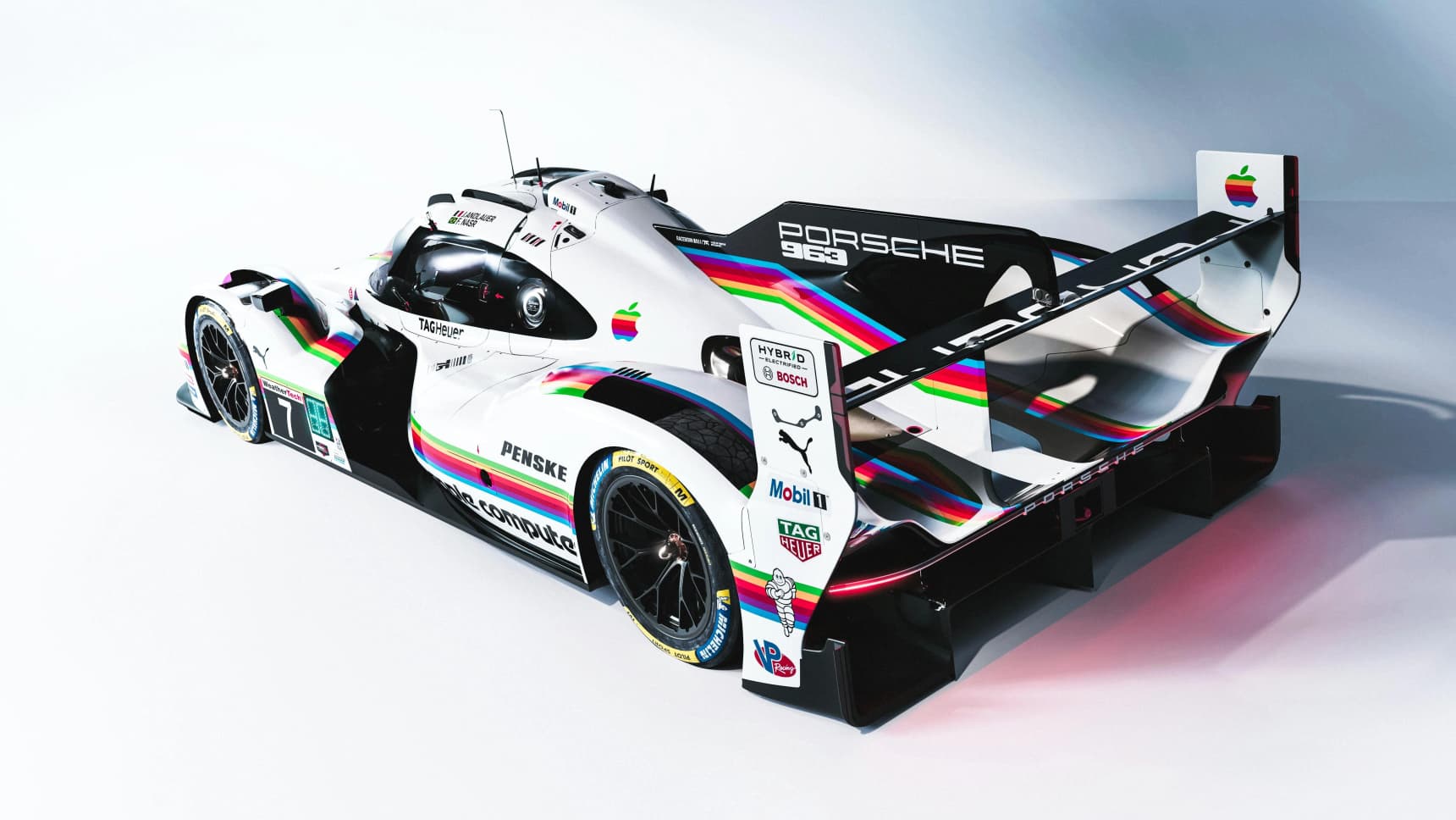 Porsche brings back Apple livery at Laguna Seca, a tribute to innovation across generations