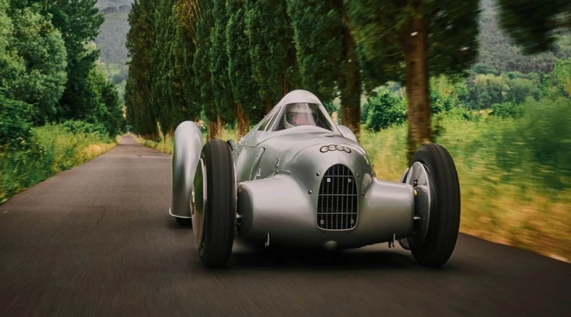 Audi Tradition recreates the Auto Union Lucca: the Silver Arrow that chased 326 km/h on public roads