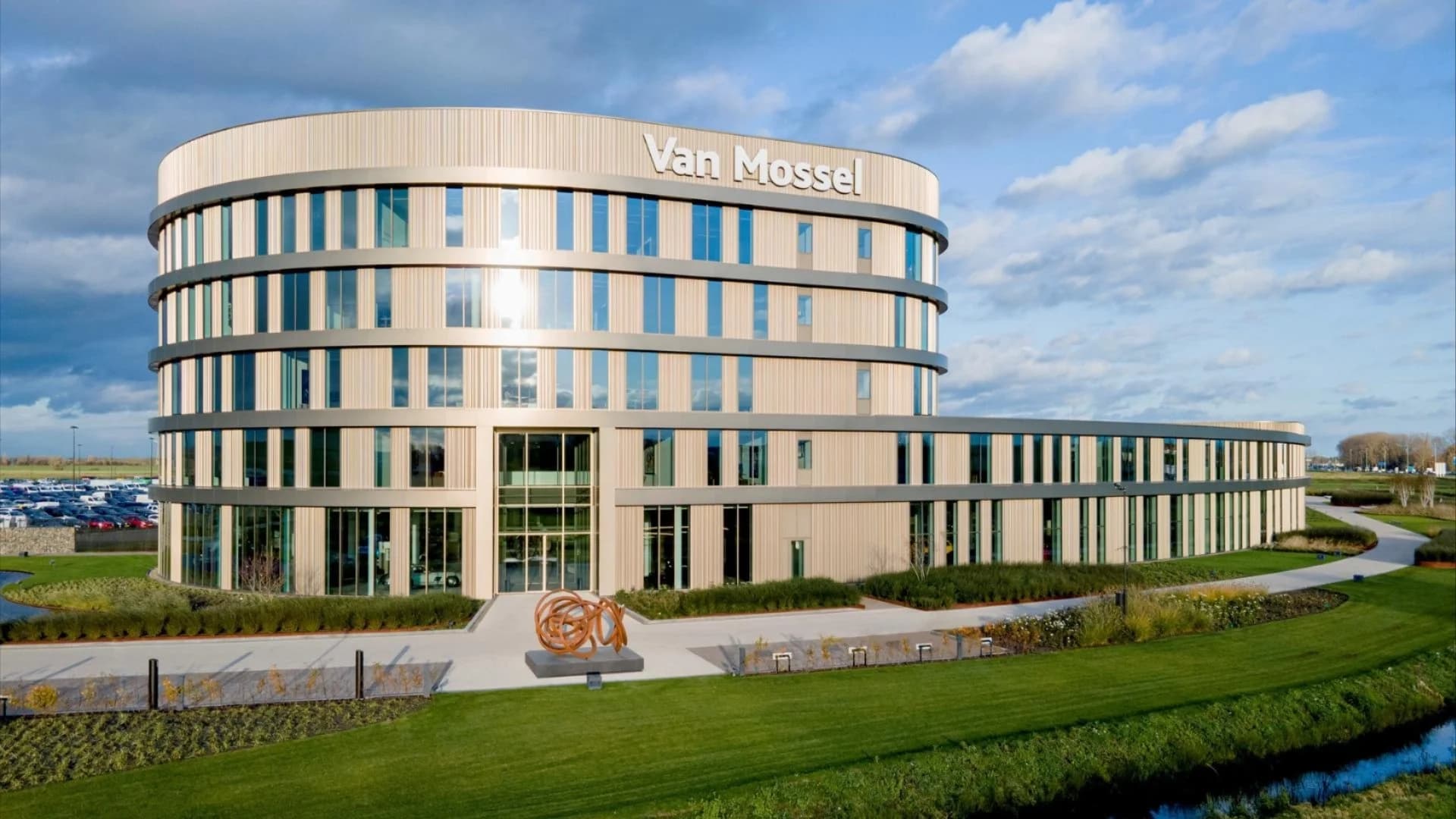 Belgium’s dealer landscape has changed, Van Mossel is no longer the challenger