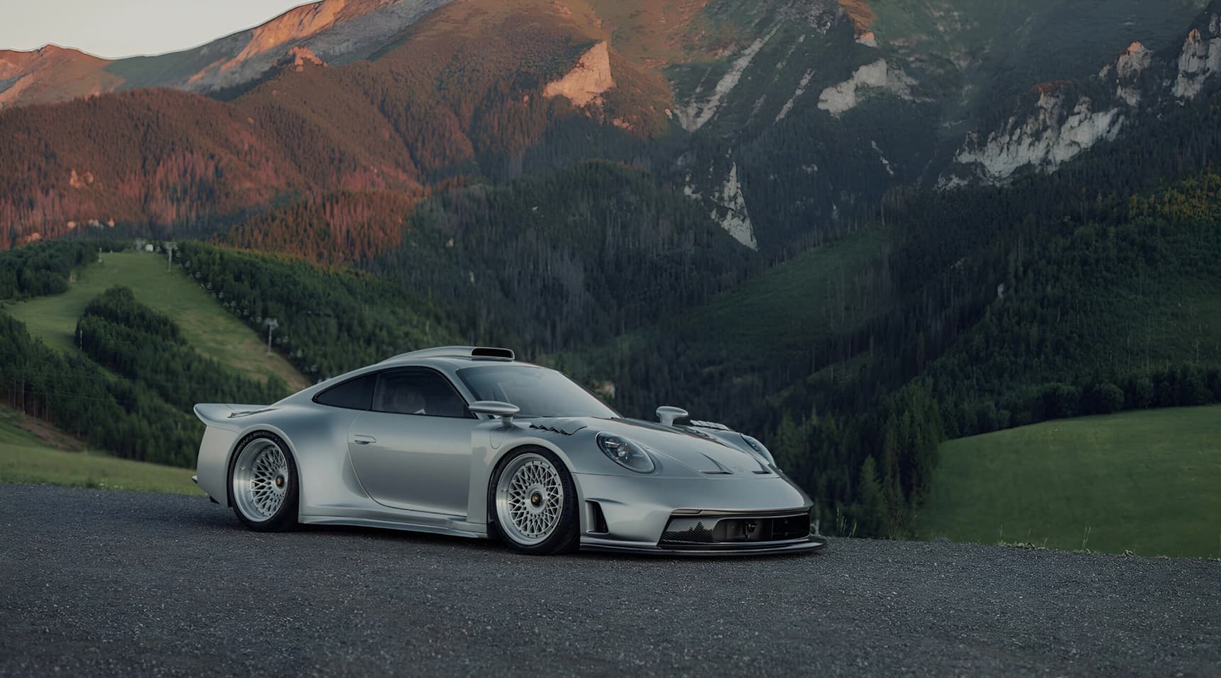 Carbonerre GT1 Manta transforms the Porsche 911 into a GT1 tribute