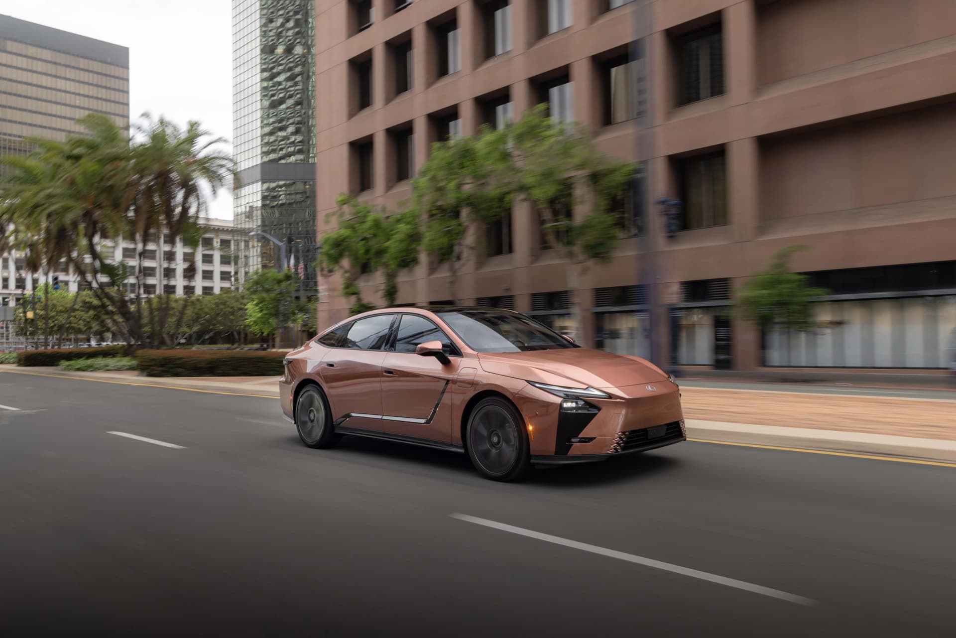 New Lexus ES 2026 revealed with electric and hybrid powertrains