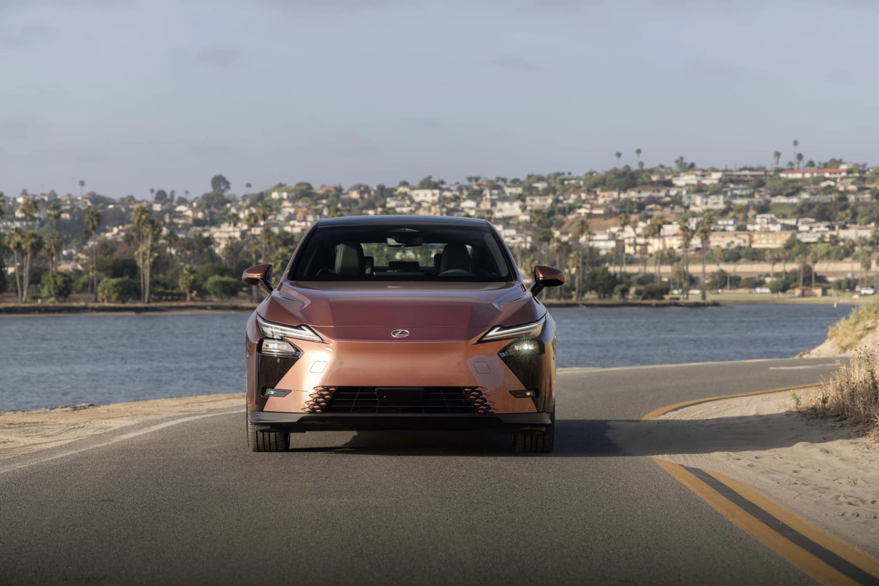 New Lexus ES 2026 revealed with electric and hybrid powertrains