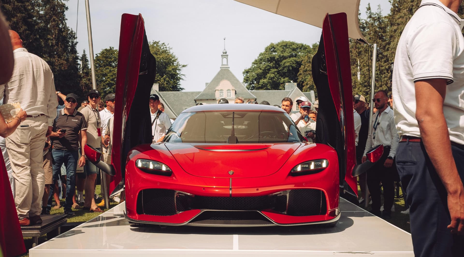The first customer Koenigsegg Gemera is finally here, and it is spectacular