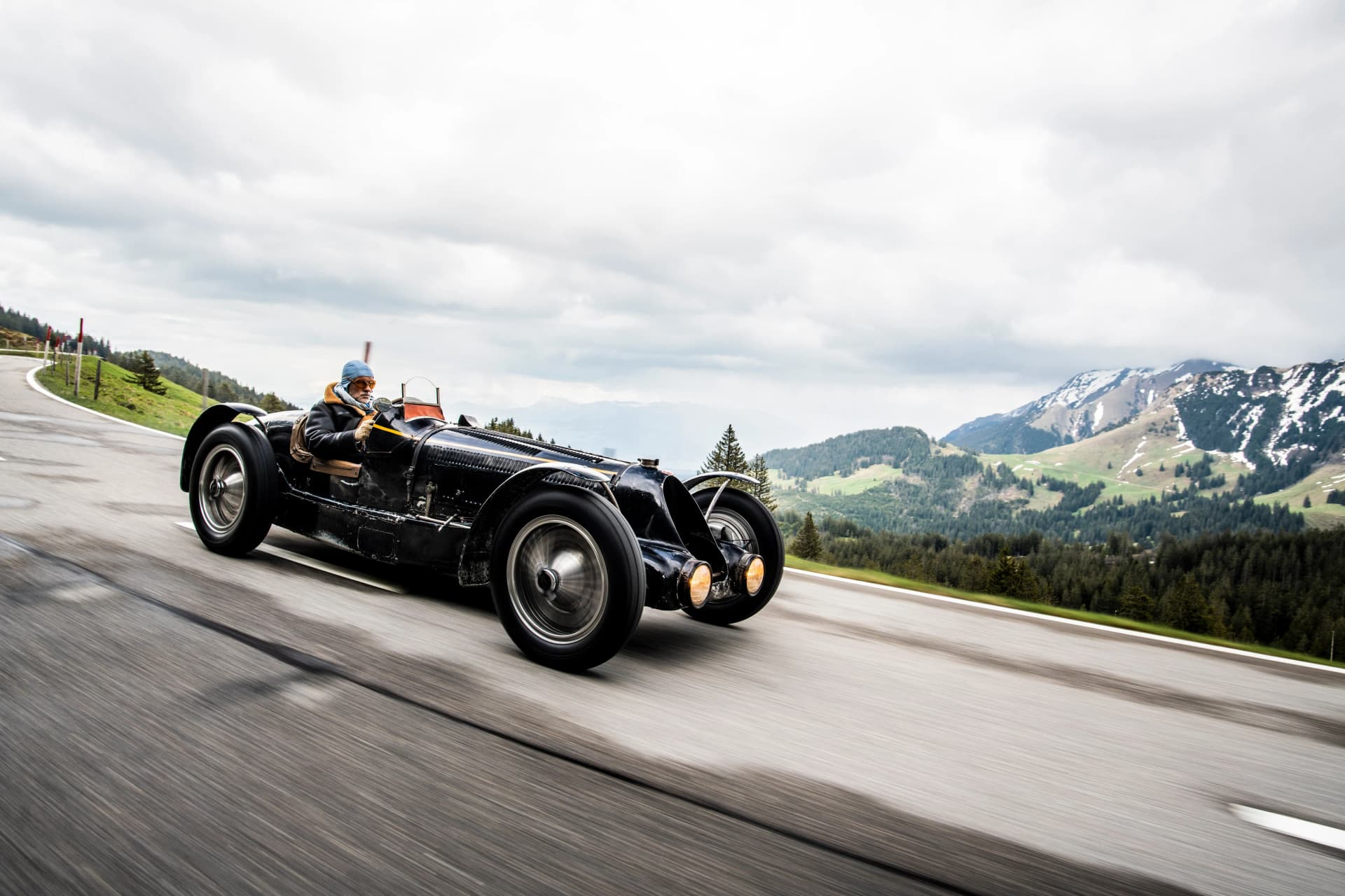 A king's Bugatti in Belgian racing colours will headline the 2026 Zoute Concours