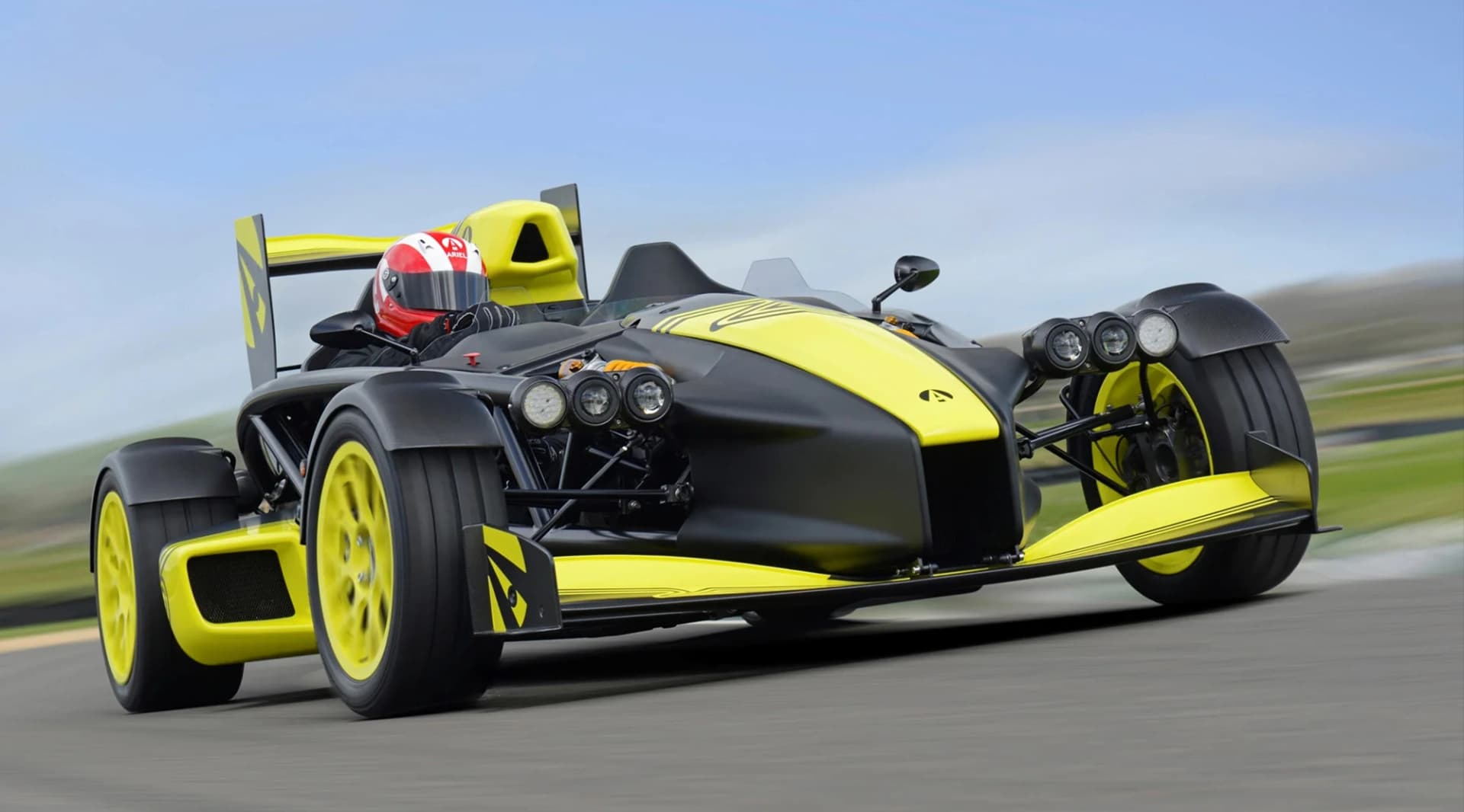 A 668 kg Ariel Atom just battered a Porsche 911 GT2 RS's lap record on road tyres