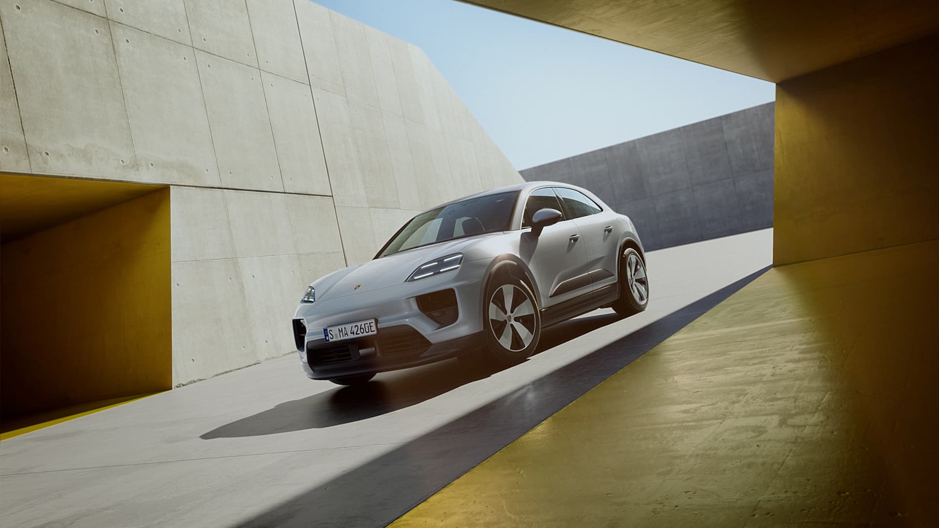 Porsche bundled 5,000 euro of Macan options into one box, but only in the Netherlands