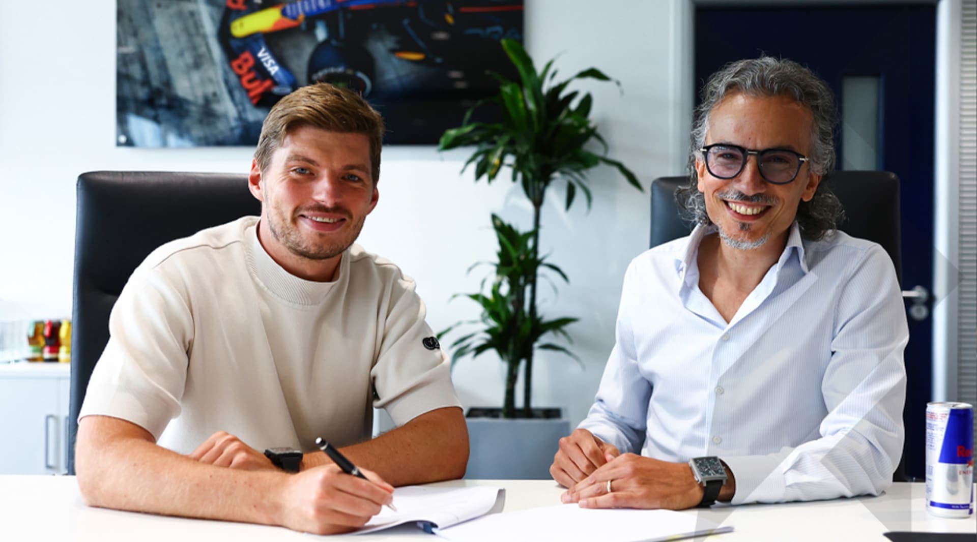 Verstappen commits to Red Bull until 2030, solidifying his confidence in the team