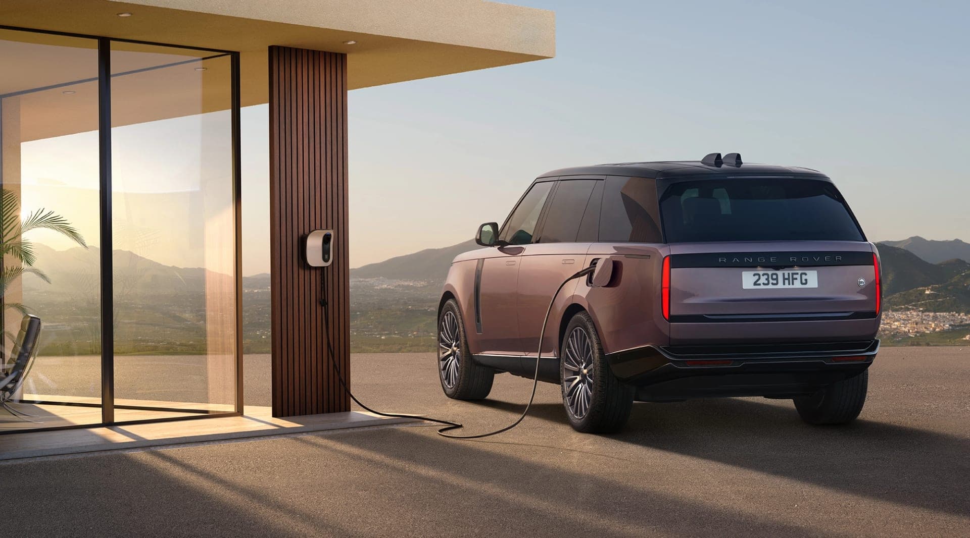 Range Rover Electric is late because its front motor overheated in Dubai