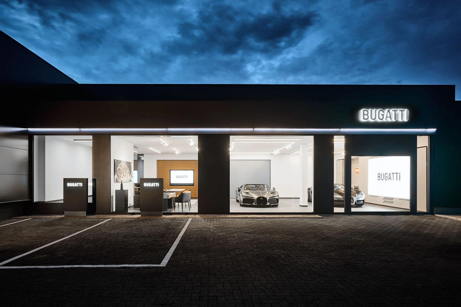 Bugatti Brussels verliet Brussel voor een showroom met twee wagens in Drogenbos