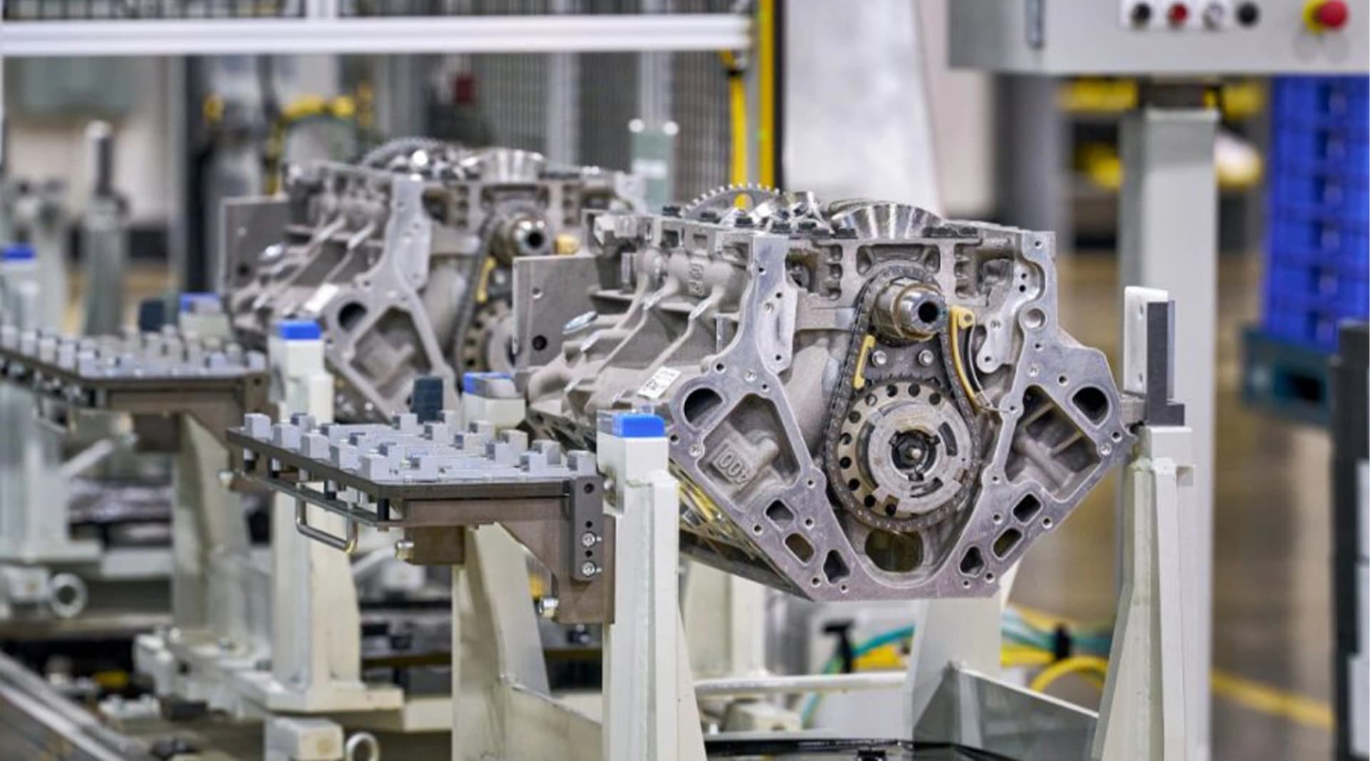 GM's new V8s launch with 997,743 of the old one under investigation