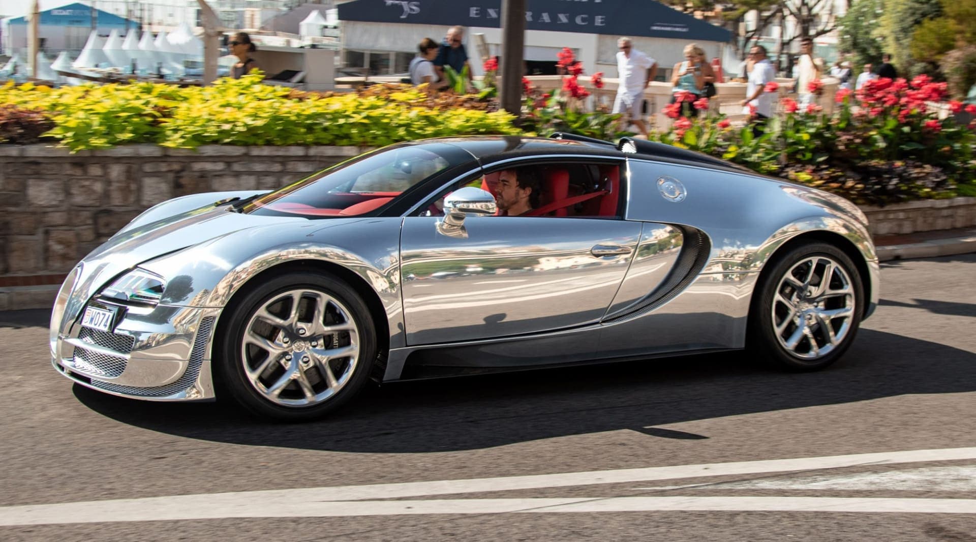 Fernando Alonso bought the aluminium Bugatti Veyron nobody else would